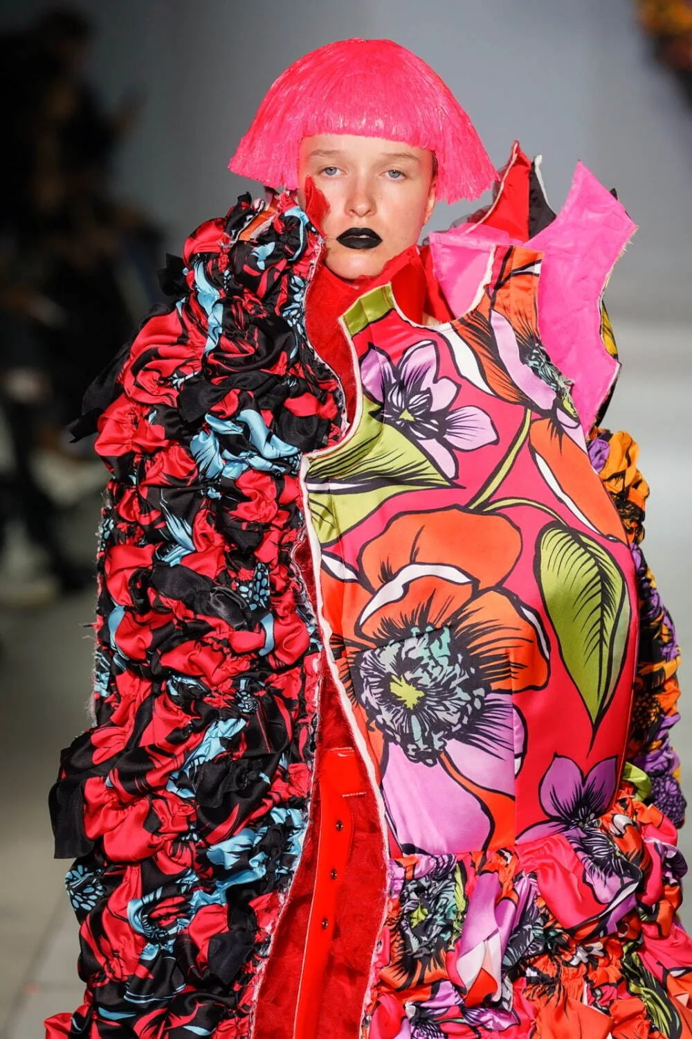コムデギャルソン 2024年春夏 LOOK 3 / VIEW 2