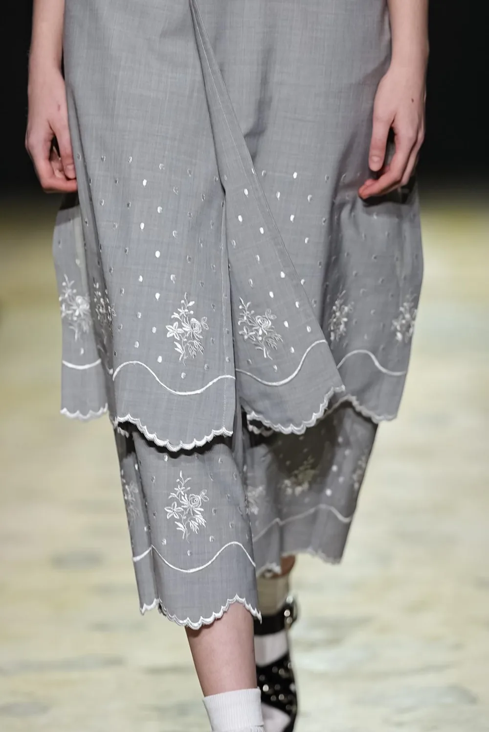 タオ 2027年春夏 LOOK 12 / VIEW 3