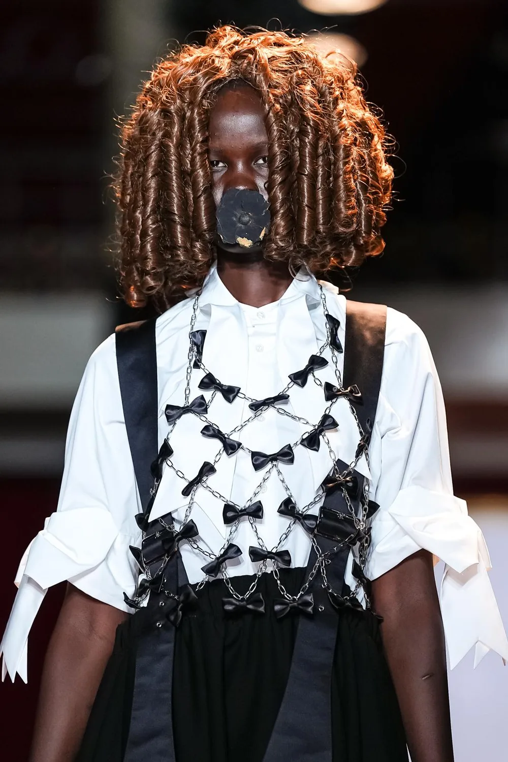 ノワールケイニノミヤ 2027年春夏 LOOK 9 / VIEW 2