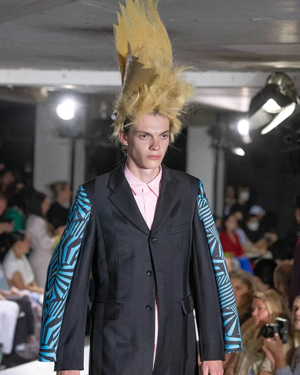 コムデギャルソンオムプリュス 2023年春夏 LOOK 27 / VIEW 2