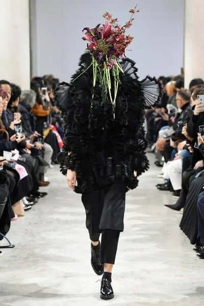 ノワールケイニノミヤ 2018秋冬 LOOK 2