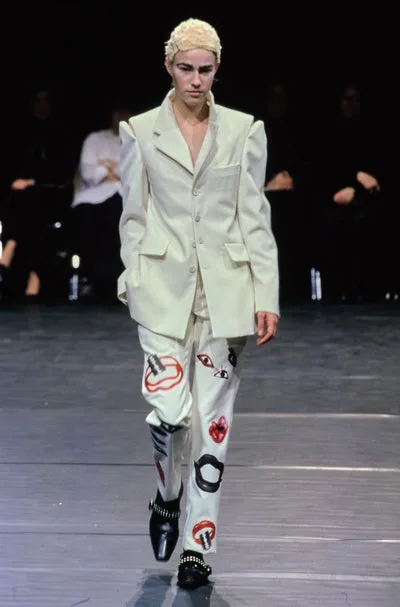 コムデギャルソン 2000秋冬 LOOK 53