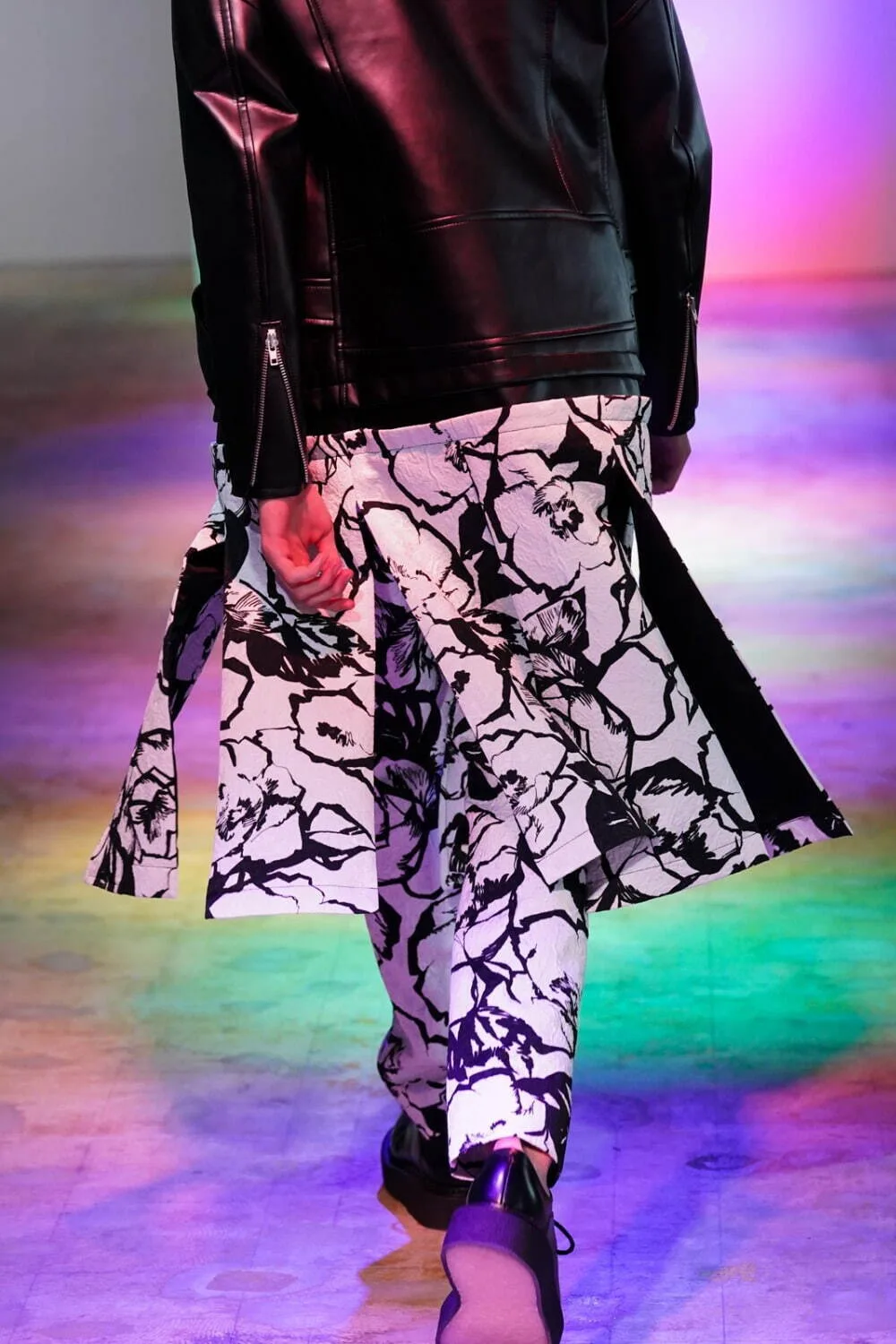 コムデギャルソンオムプリュス 2022年春夏 LOOK 28 / VIEW 4