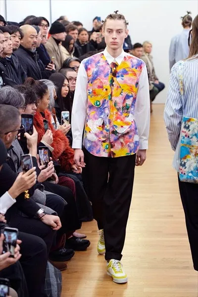 コムデギャルソンシャツ 2020秋冬 LOOK 32