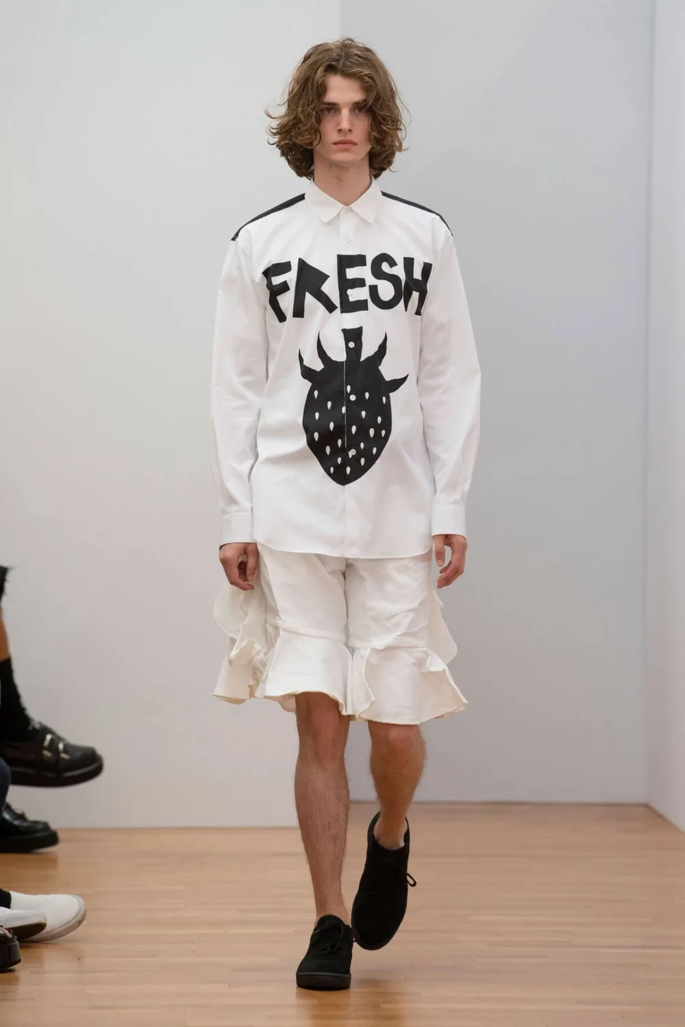 コムデギャルソンシャツ 2023年春夏 LOOK 19
