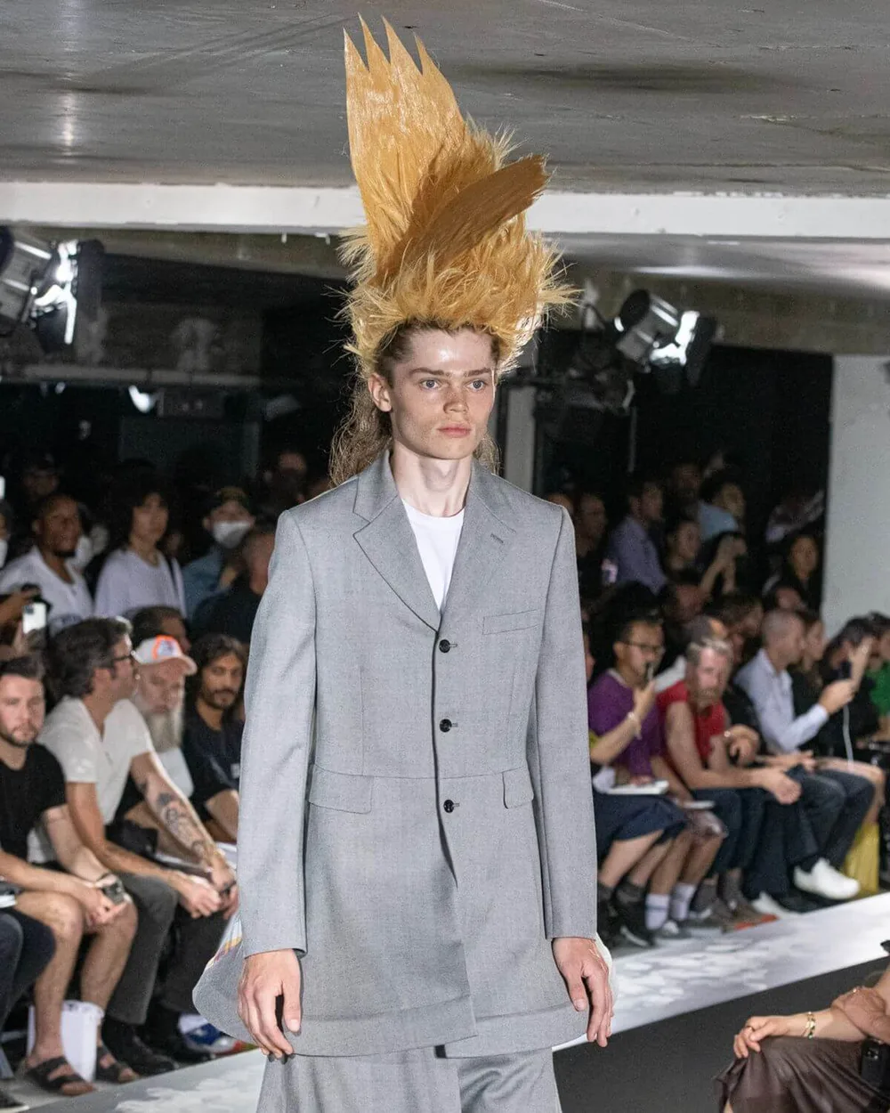 コムデギャルソンオムプリュス 2023年春夏 LOOK 18 / VIEW 2