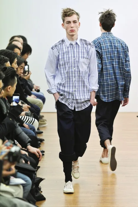 コムデギャルソンシャツ 2011秋冬 LOOK 32