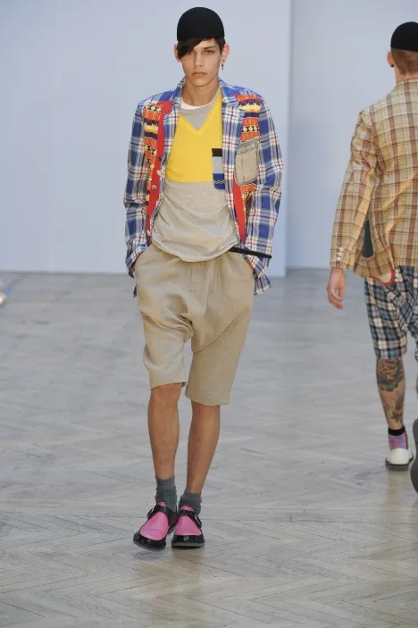 コムデギャルソンオムプリュス 2010春夏 LOOK 30