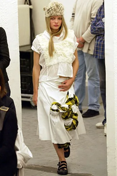 コムデギャルソン 2003春夏 LOOK 32