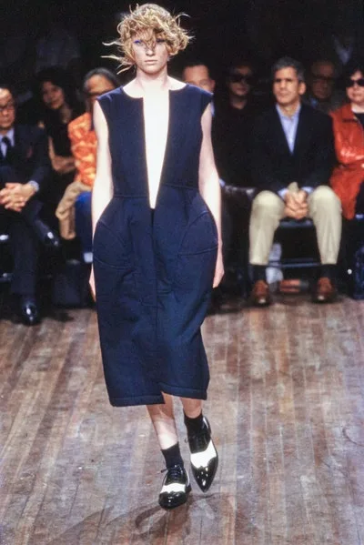 コムデギャルソン 2001秋冬 LOOK 40