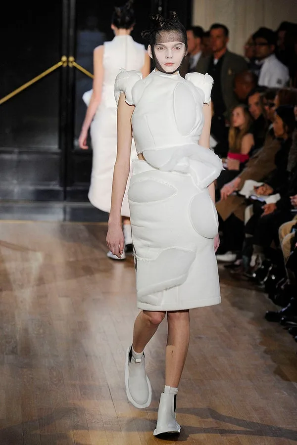 コムデギャルソン 2010秋冬 LOOK 35