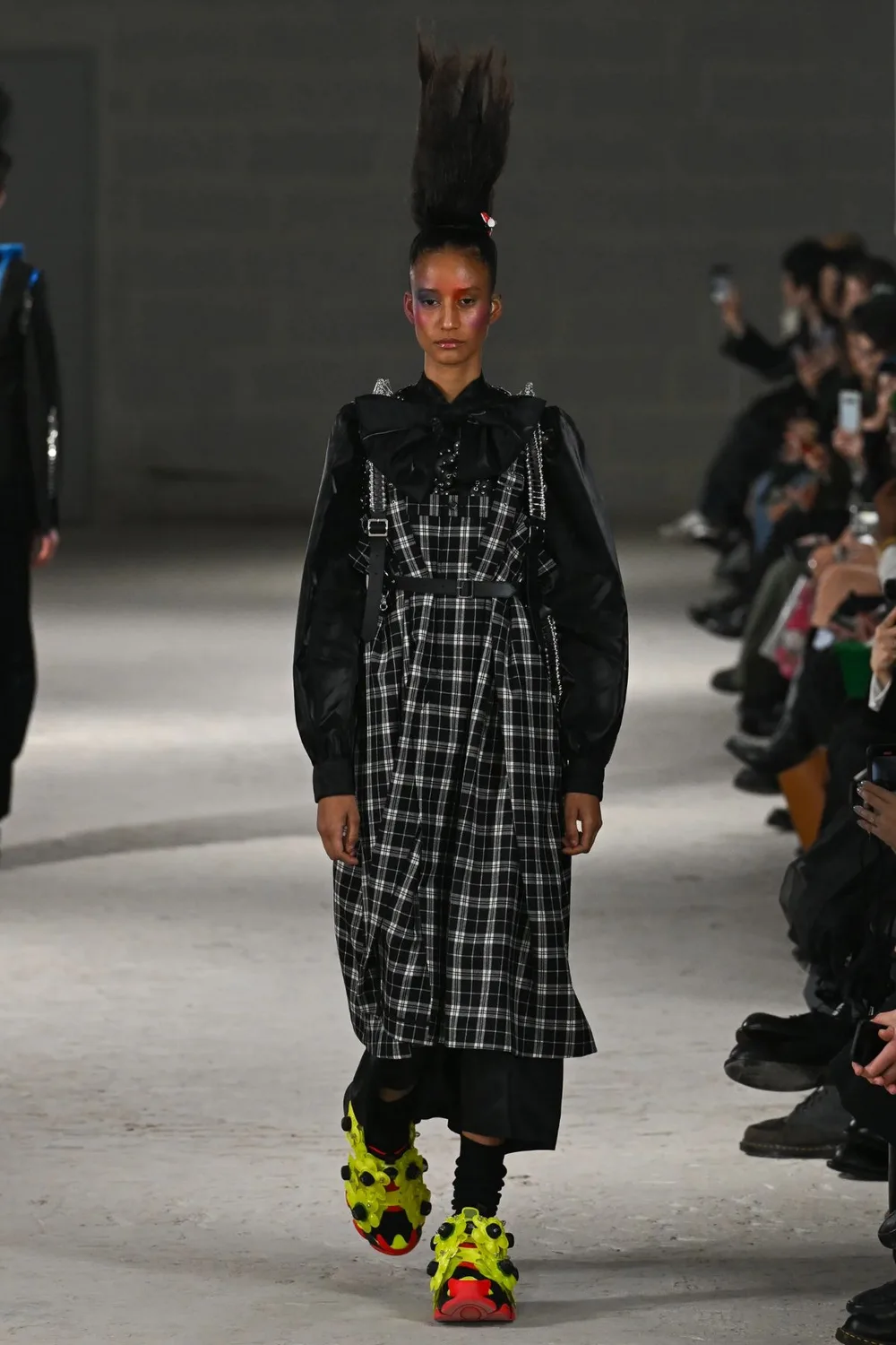 ノワールケイニノミヤ 2024年秋冬 LOOK 14