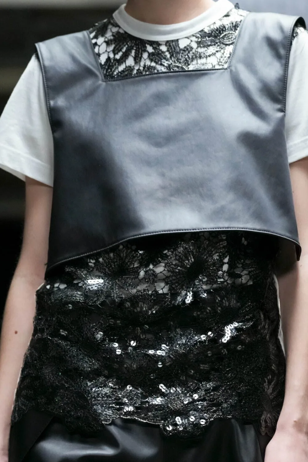 タオ 2025年秋冬 LOOK 5 / VIEW 3
