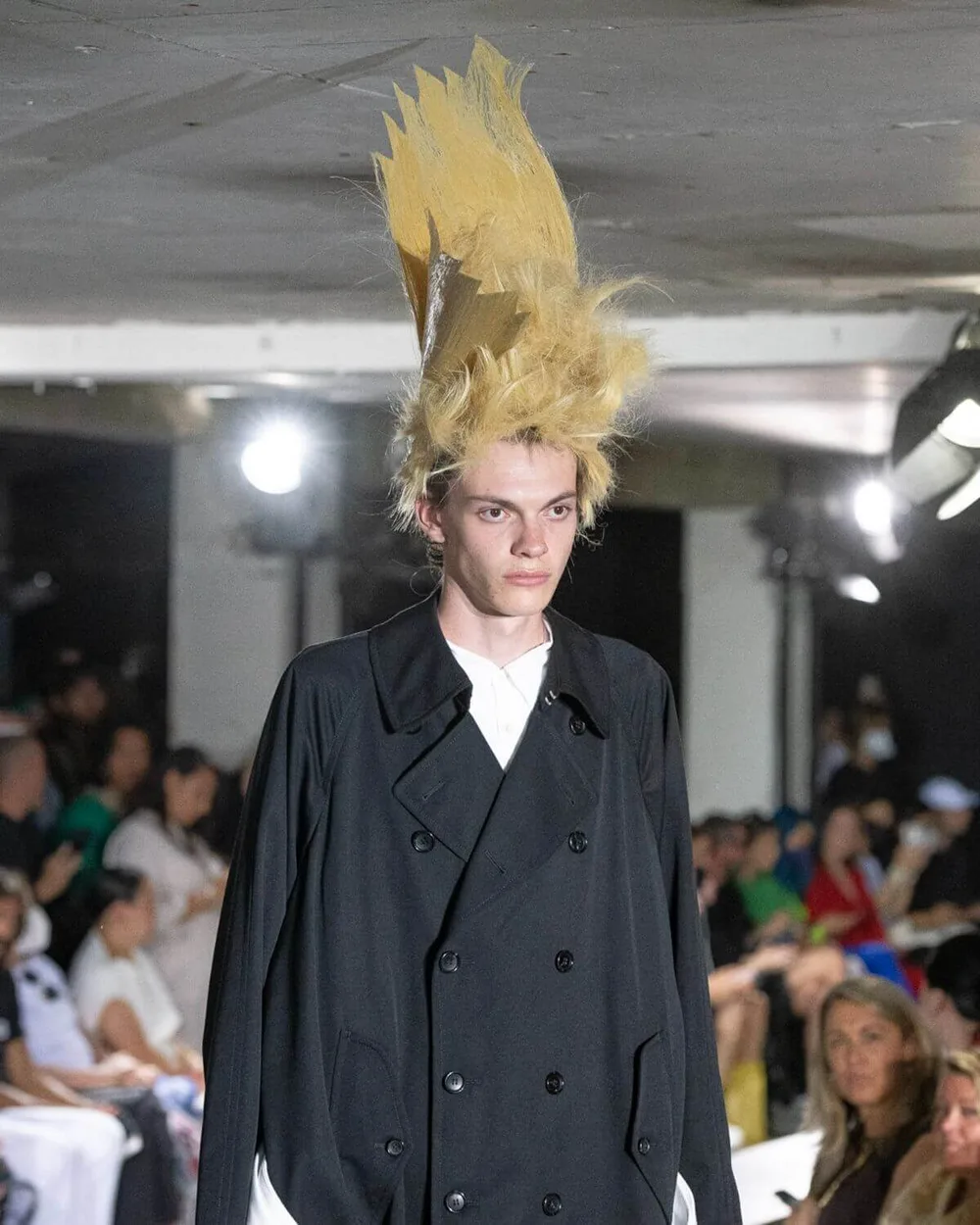 コムデギャルソンオムプリュス 2023年春夏 LOOK 11 / VIEW 2