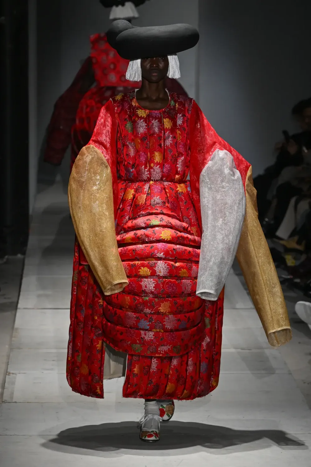 コムデギャルソン 2025年春夏 LOOK 12