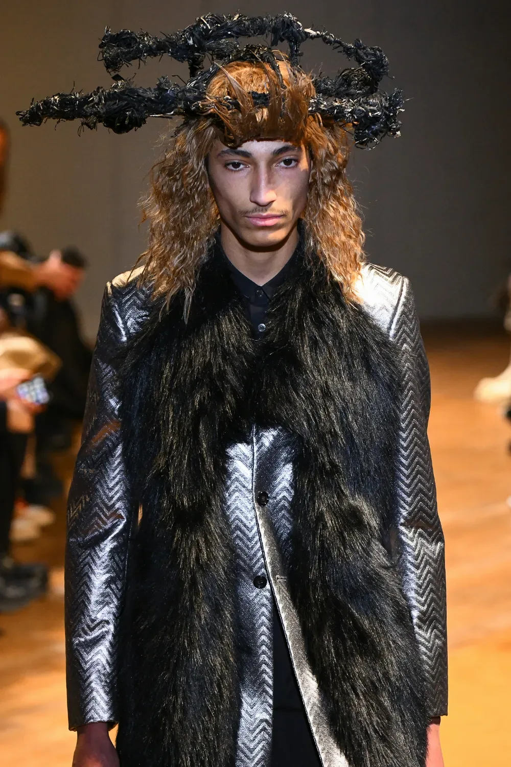 コムデギャルソンオムプリュス 2023年秋冬 LOOK 10 / VIEW 2