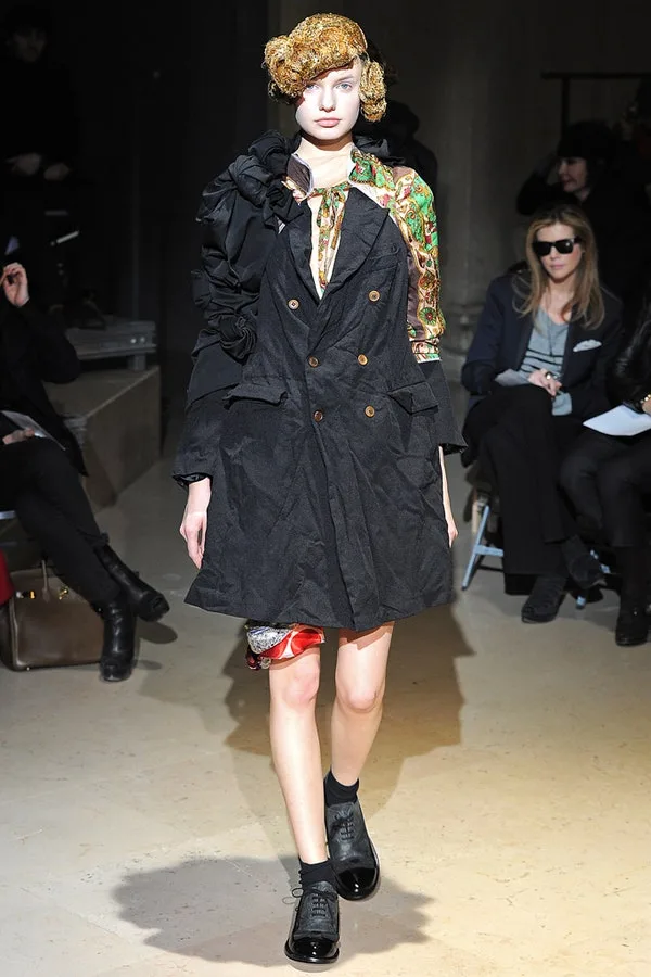 コムデギャルソン 2011秋冬 LOOK 8