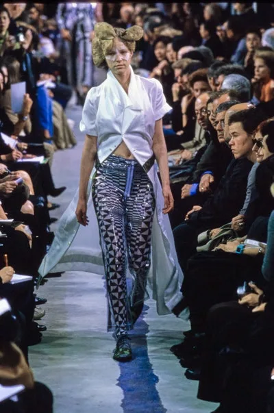 コムデギャルソン 2001春夏 LOOK 14