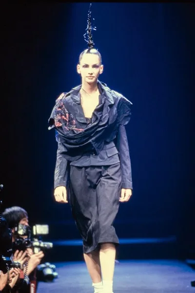 コムデギャルソン 1995秋冬 LOOK 35