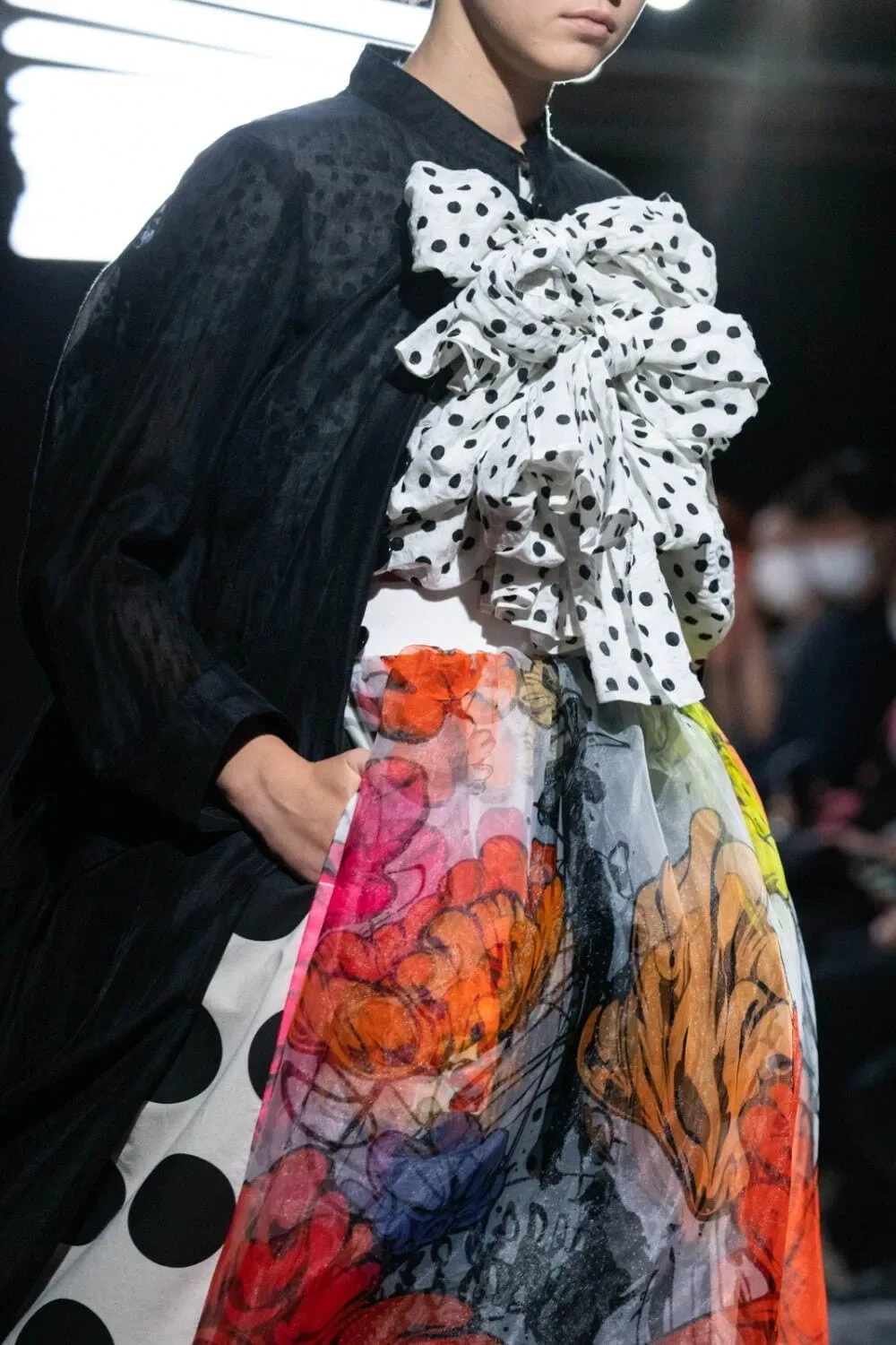タオ 2023年春夏 LOOK 33 / VIEW 2