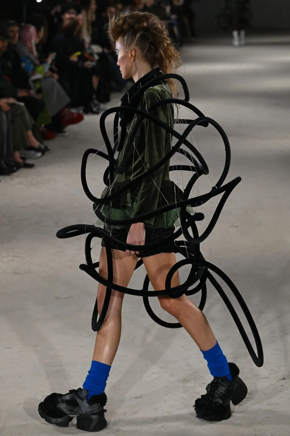ノワールケイニノミヤ 2024年秋冬 LOOK 19 / VIEW 2