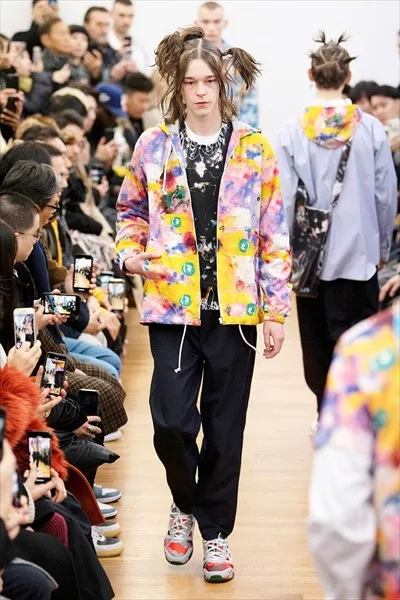 コムデギャルソンシャツ 2020秋冬 LOOK 3