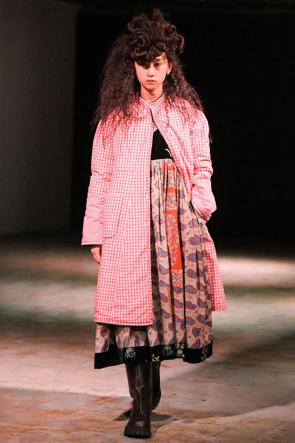 タオ 2022年秋冬 LOOK 6