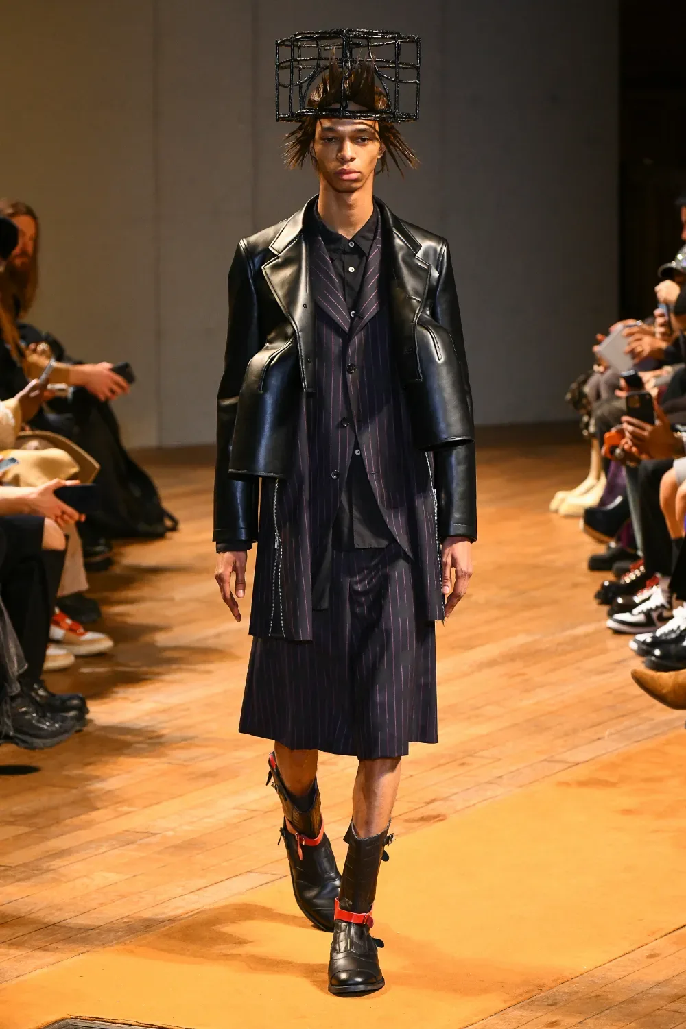 コムデギャルソンオムプリュス 2023年秋冬 LOOK 29