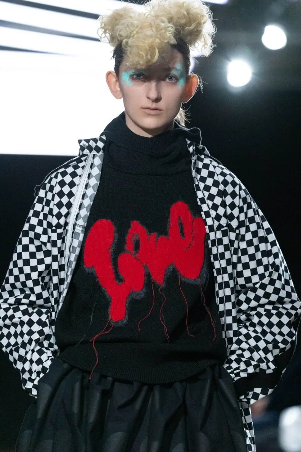 タオ 2023年春夏 LOOK 32 / VIEW 2