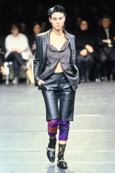 コムデギャルソン 2000秋冬 LOOK 5