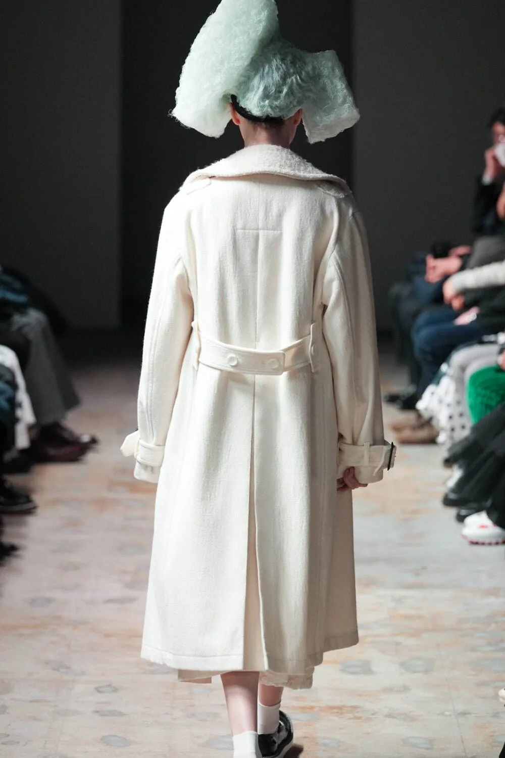 タオ 2024年秋冬 LOOK 13 / VIEW 4