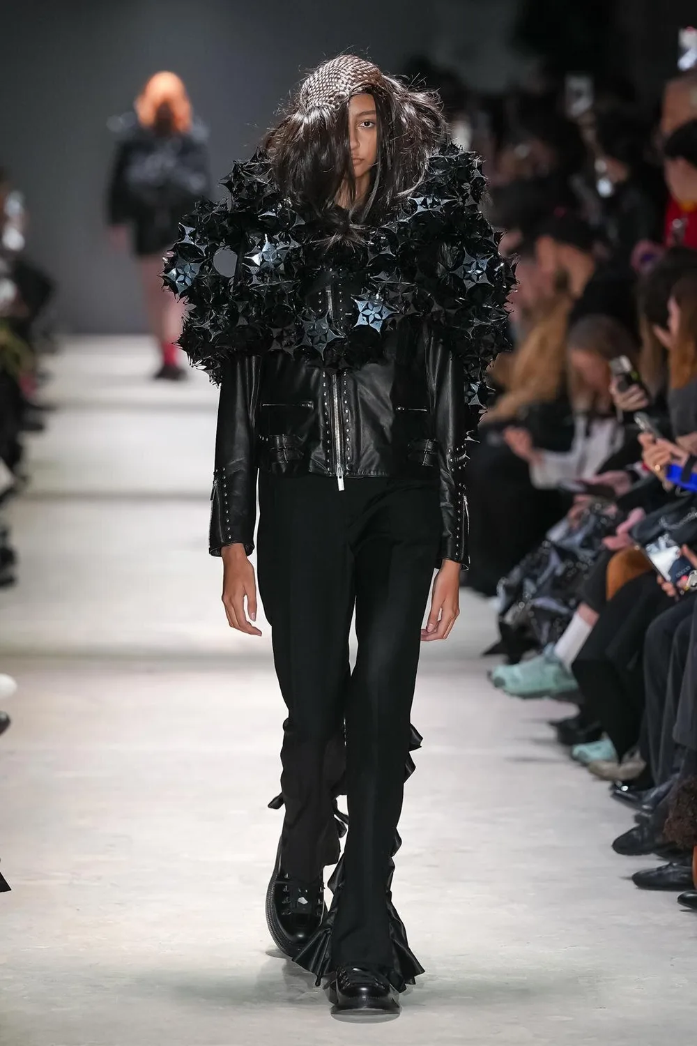 ノワールケイニノミヤ 2026年秋冬 LOOK 2