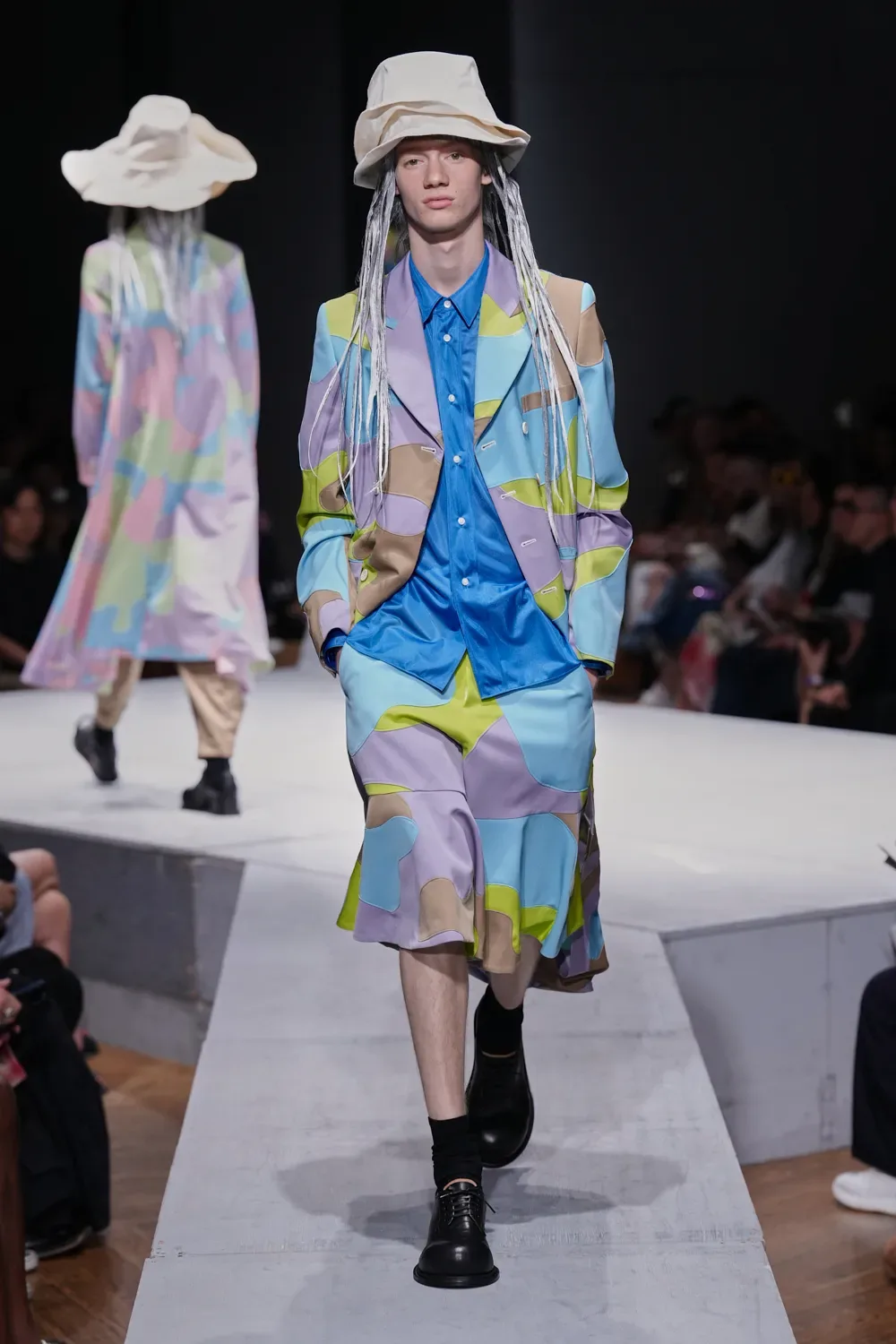 コムデギャルソンオムプリュス 2027年春夏 LOOK 11
