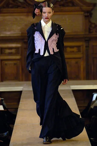 コムデギャルソン 2006秋冬 LOOK 12