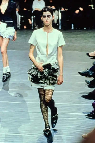 コムデギャルソン 2000秋冬 LOOK 20