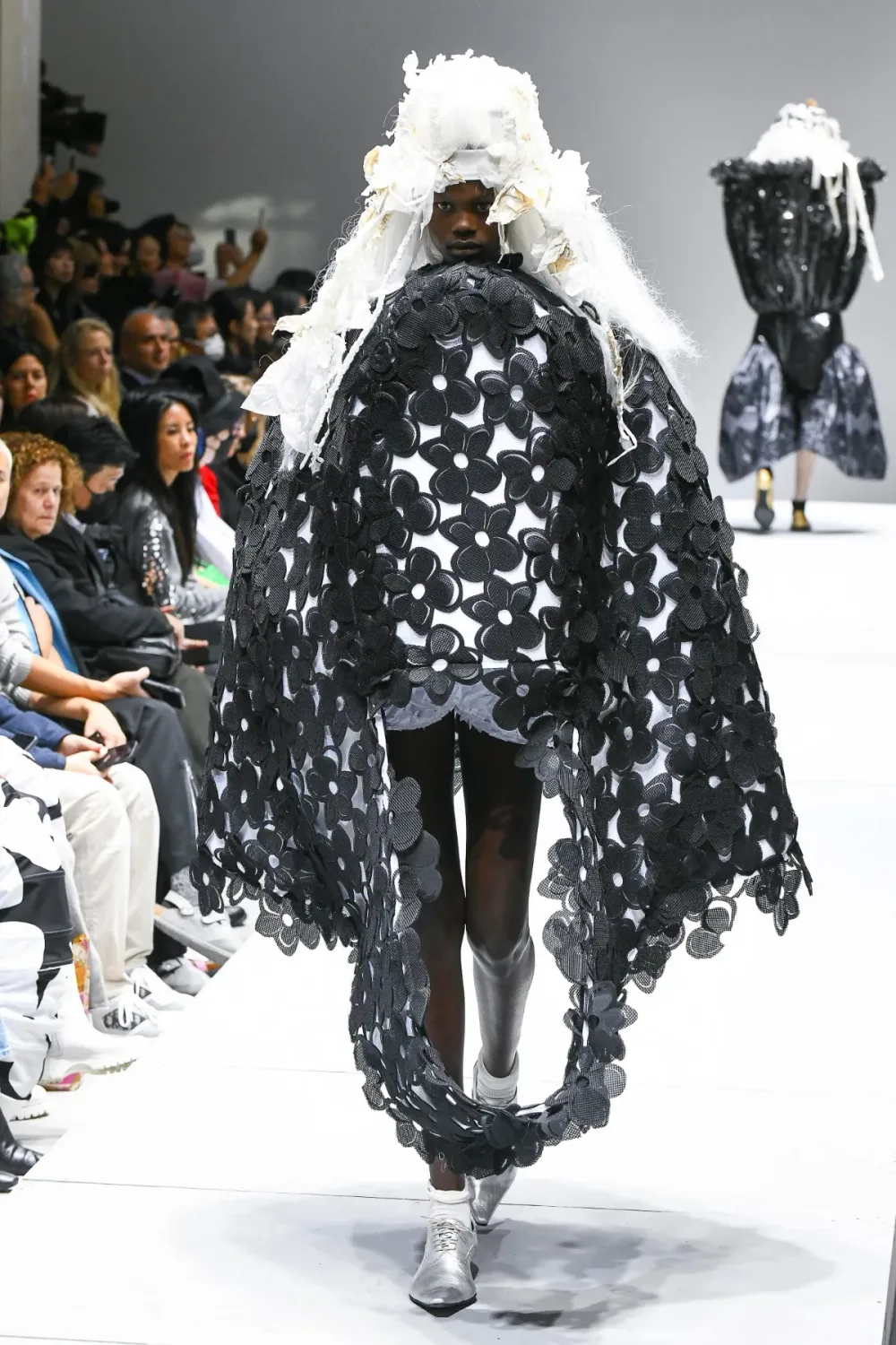 コムデギャルソン 2023年春夏 LOOK 5
