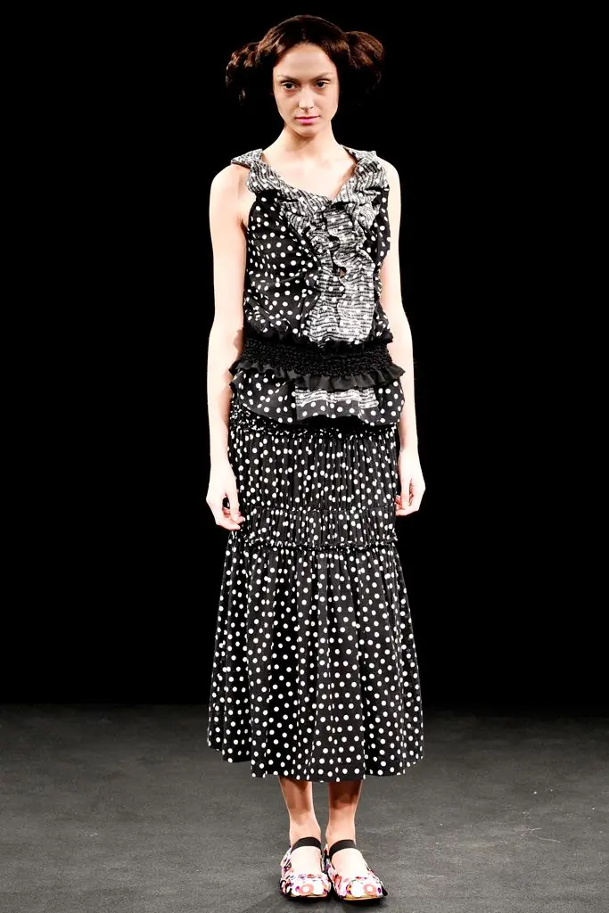 タオ 2011年春夏 LOOK 37