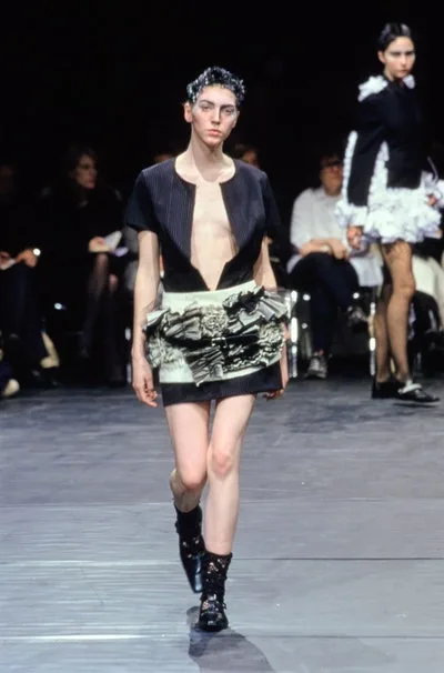 コムデギャルソン 2000秋冬 LOOK 23