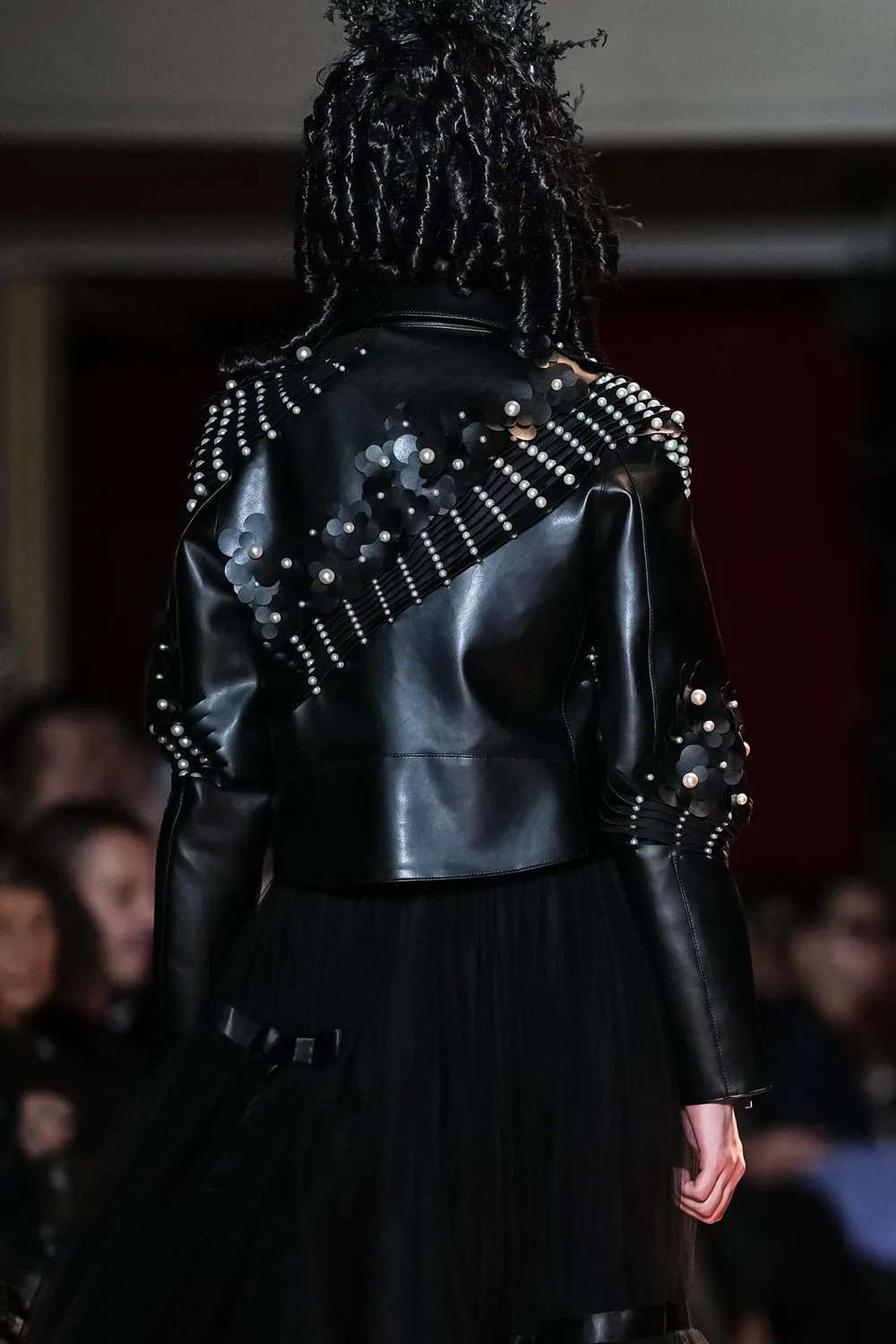 ノワールケイニノミヤ 2027年春夏 LOOK 3 / VIEW 4