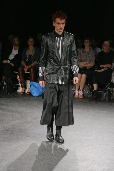 コムデギャルソンオムプリュス 2009春夏 LOOK 25