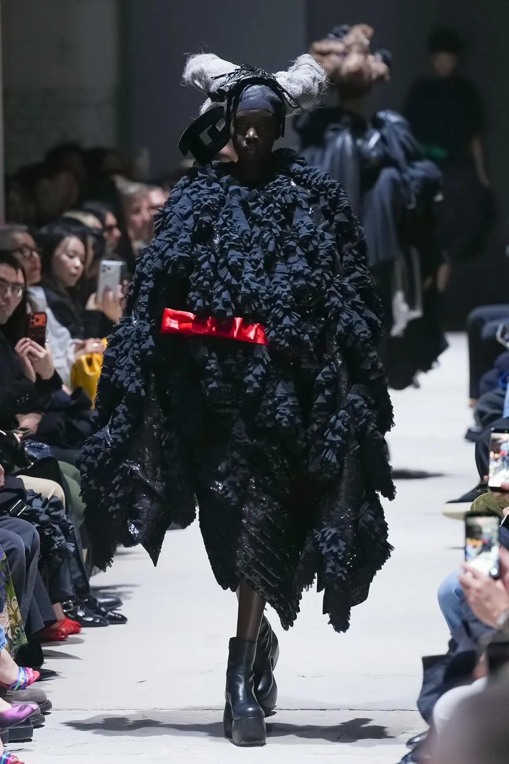 コムデギャルソン 2026年秋冬 LOOK 12