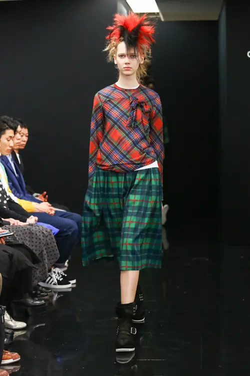 トリコ・コムデギャルソン 2013年秋冬 LOOK 22