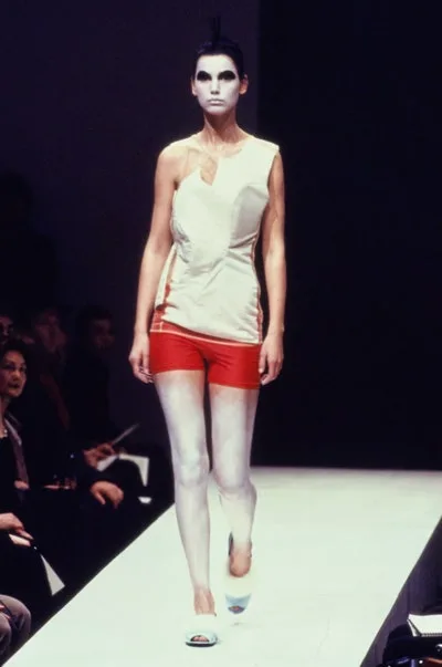 コムデギャルソン 1997秋冬 LOOK 8