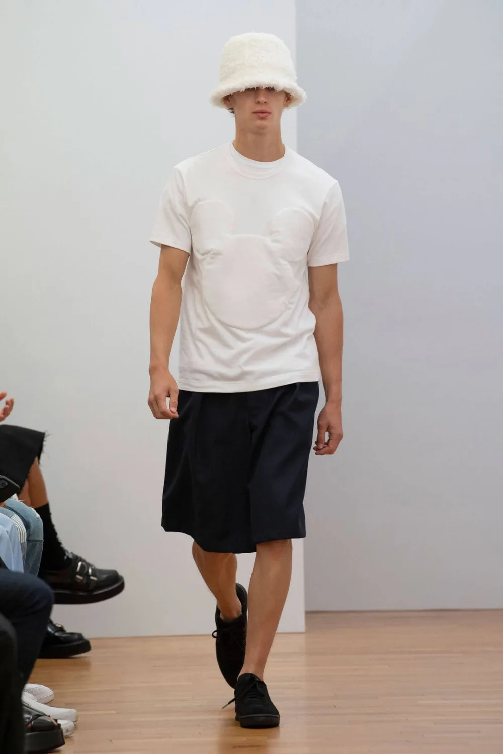 コムデギャルソンシャツ 2023年春夏 LOOK 13