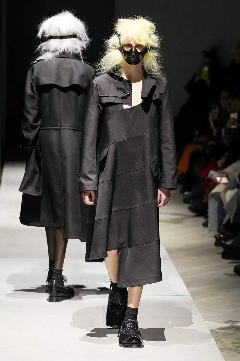 コムデギャルソンオムプリュス 2026年秋冬 LOOK 13