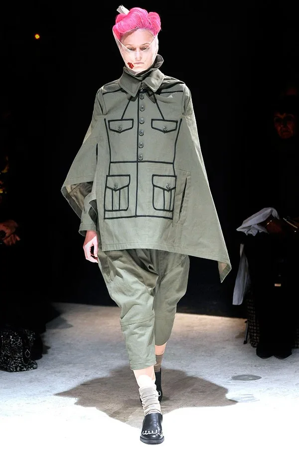 コムデギャルソン 2009秋冬 LOOK 7