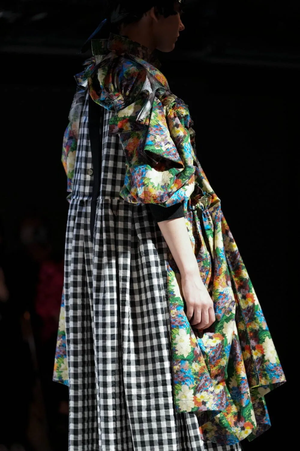 タオ 2025年春夏 LOOK 12 / VIEW 2