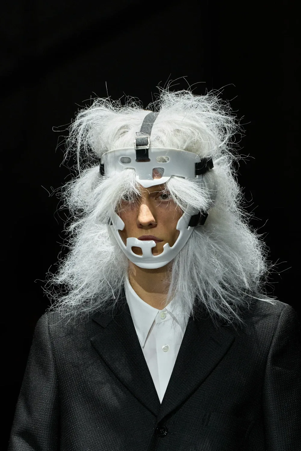 コムデギャルソンオムプリュス 2026年秋冬 LOOK 27 / VIEW 2
