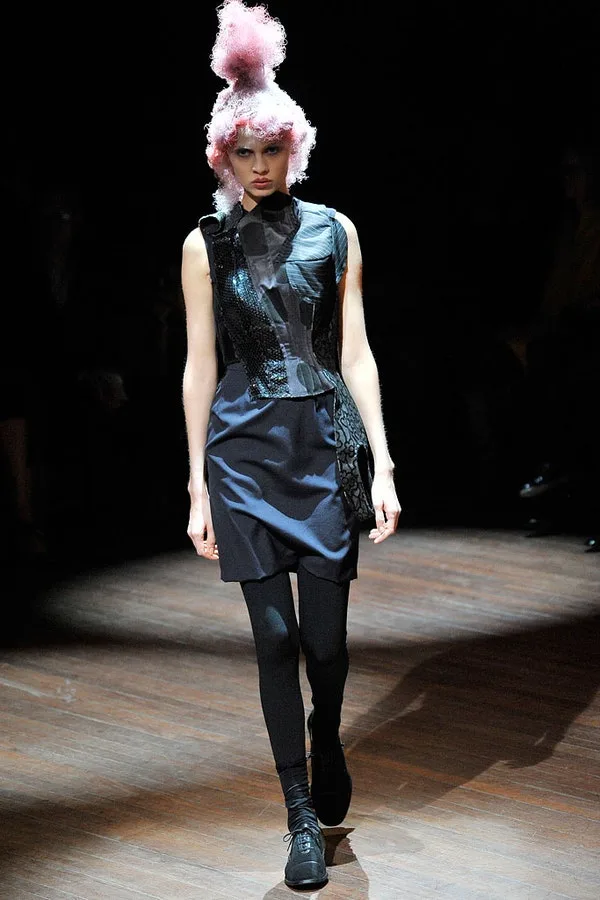 コムデギャルソン 2010春夏 LOOK 16