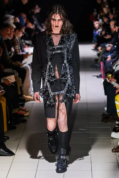 コムデギャルソンオムプリュス 2019秋冬 LOOK 6